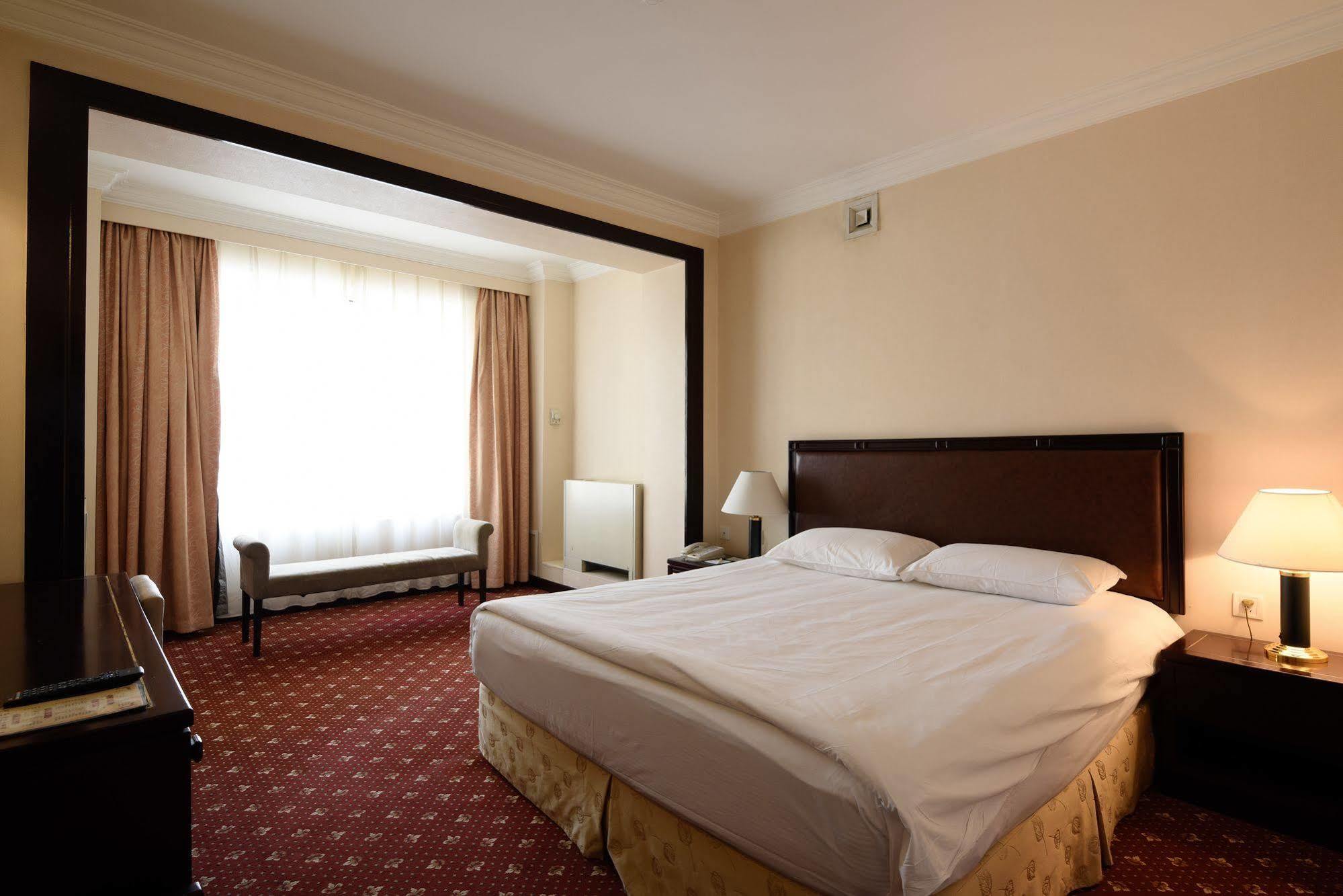 Yanshan Hotel Pekin Zewnętrze zdjęcie